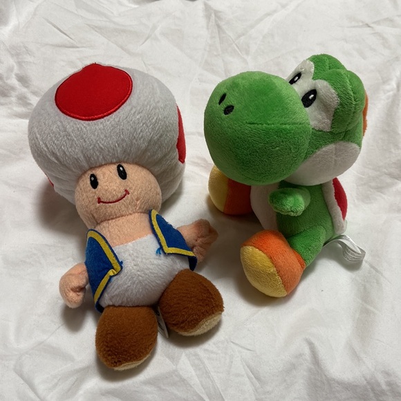 Kid’s Collectable Yoshi and Toad Super Mario Bros Wii Character Plushies. - Picture 2 of 13